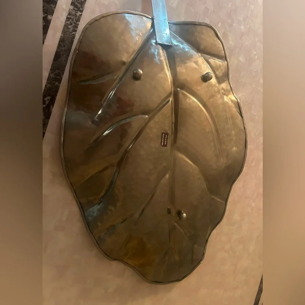 Decor - Picture 2 of 2